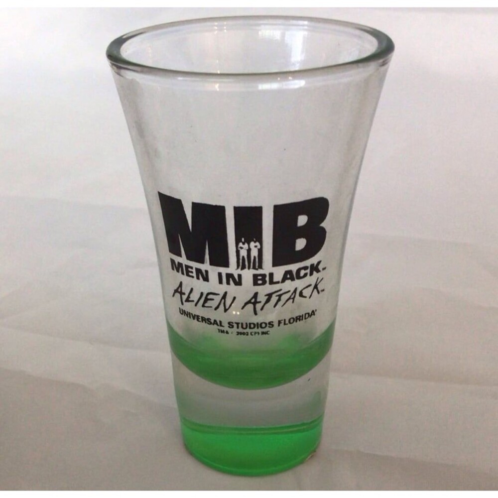 MEN IN BLACK ALIEN ATTACK Movie Shot Glass Universal Studio Collectible 2002